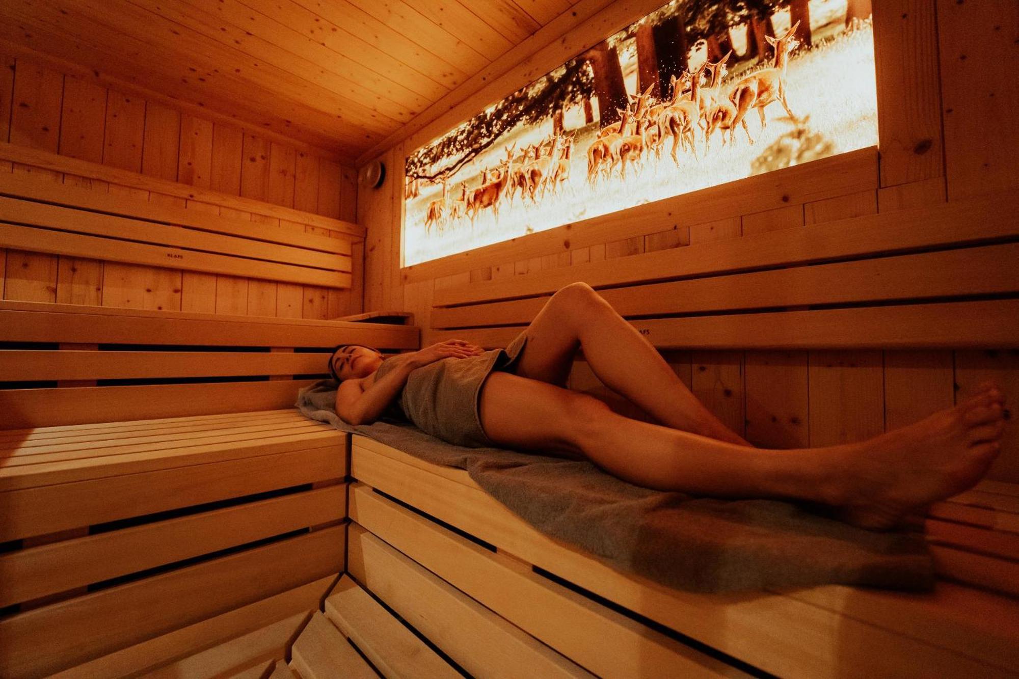 Hotel Dirsch Wellness & Spa Resort Emsing Dış mekan fotoğraf