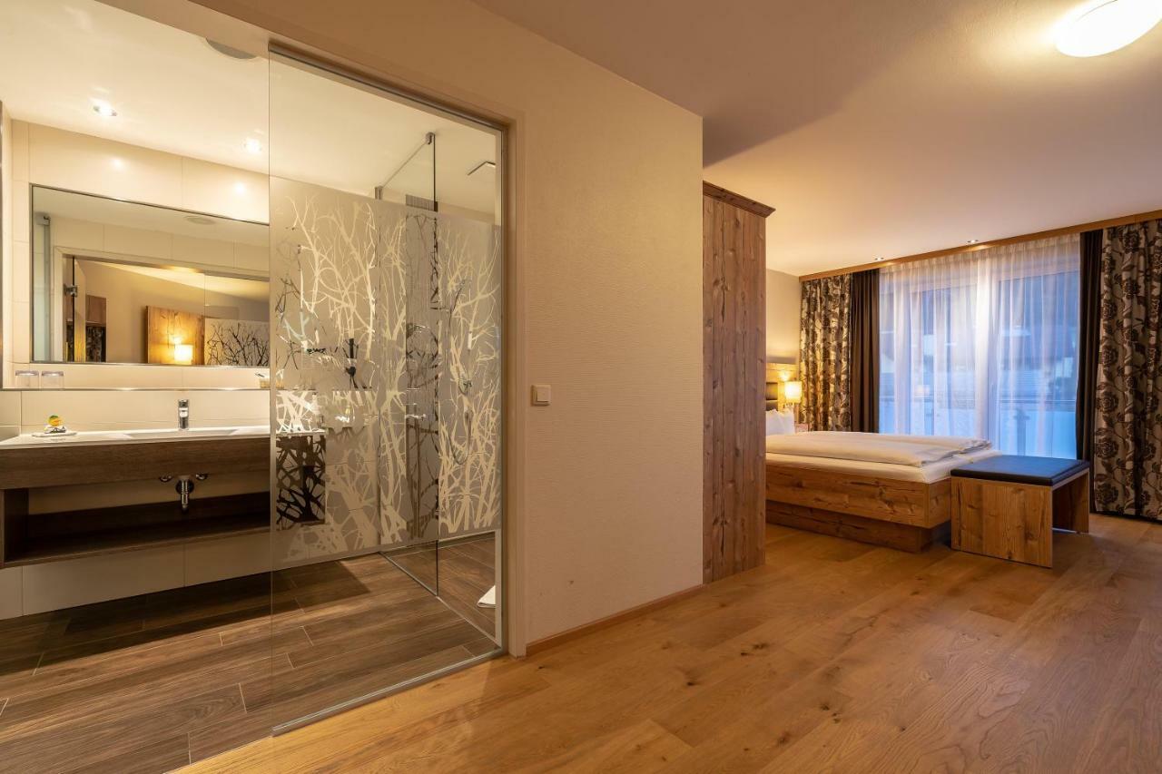 Hotel Dirsch Wellness & Spa Resort Emsing Dış mekan fotoğraf