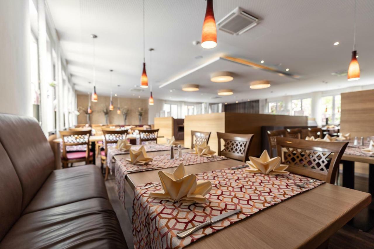 Hotel Dirsch Wellness & Spa Resort Emsing Dış mekan fotoğraf