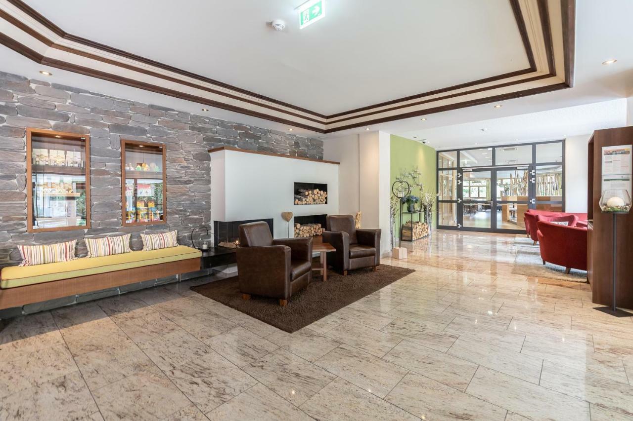 Hotel Dirsch Wellness & Spa Resort Emsing Dış mekan fotoğraf